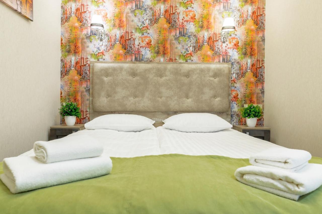 Mini Hotel Barvy Lvova On Horodotska St. Extérieur photo