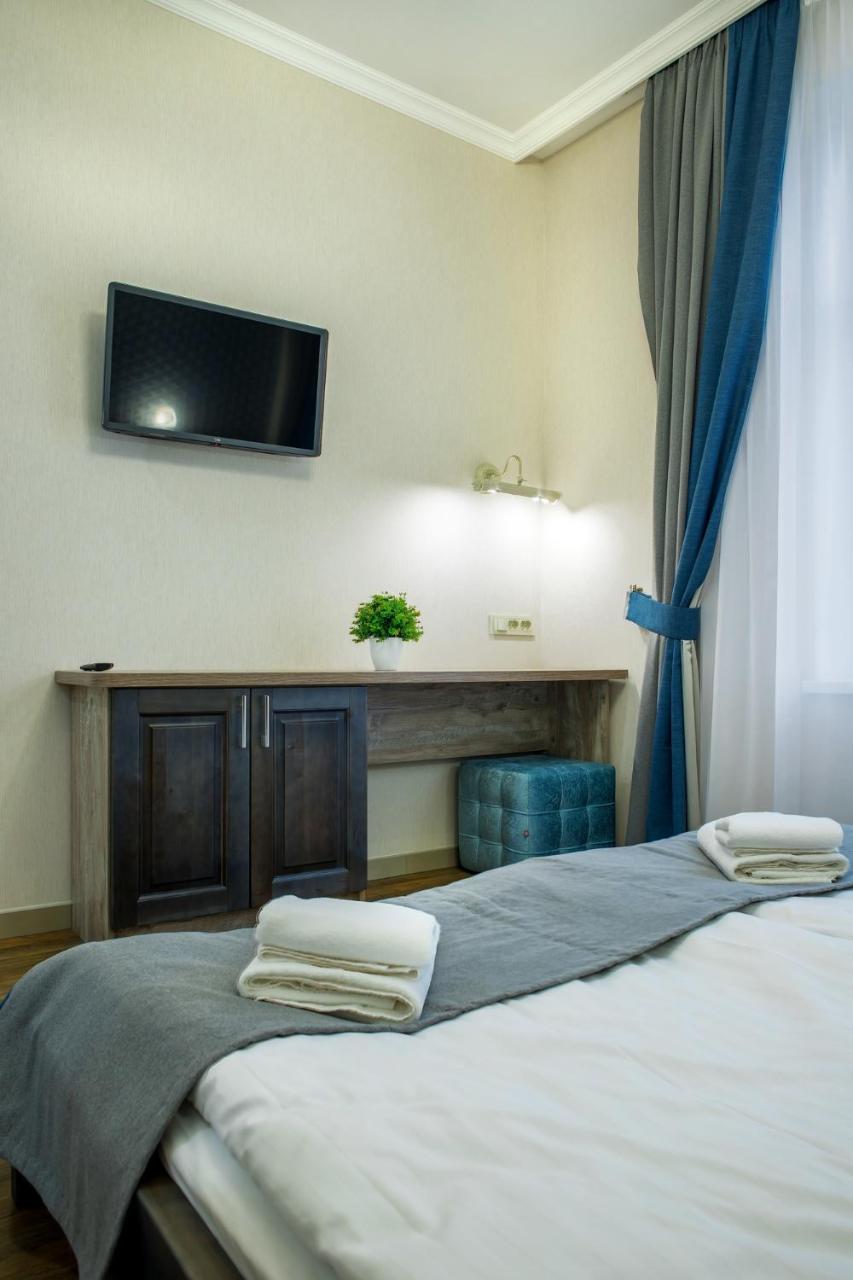 Mini Hotel Barvy Lvova On Horodotska St. Extérieur photo